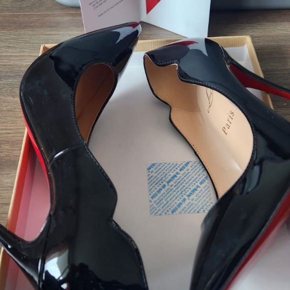 Louboutin shoes - Picture 3 of 6